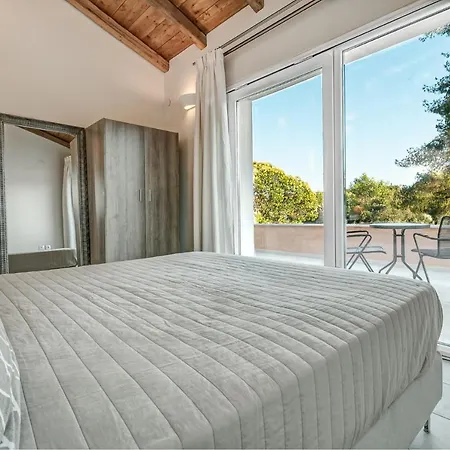 Villa Ktima Loumoumba, Private Gouviá