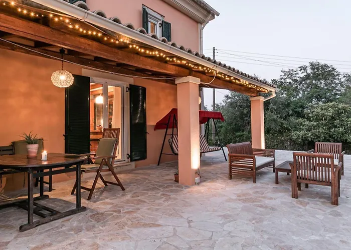 Ktima Loumoumba, Private