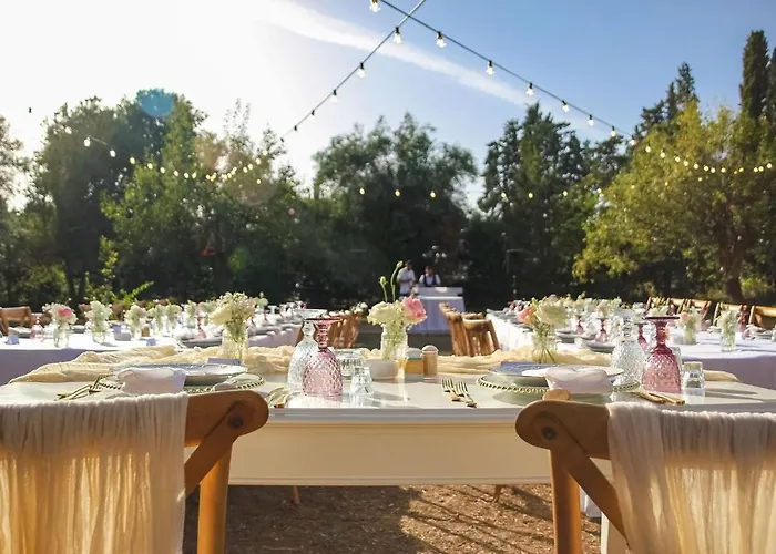 Ktima Loumoumba, Private