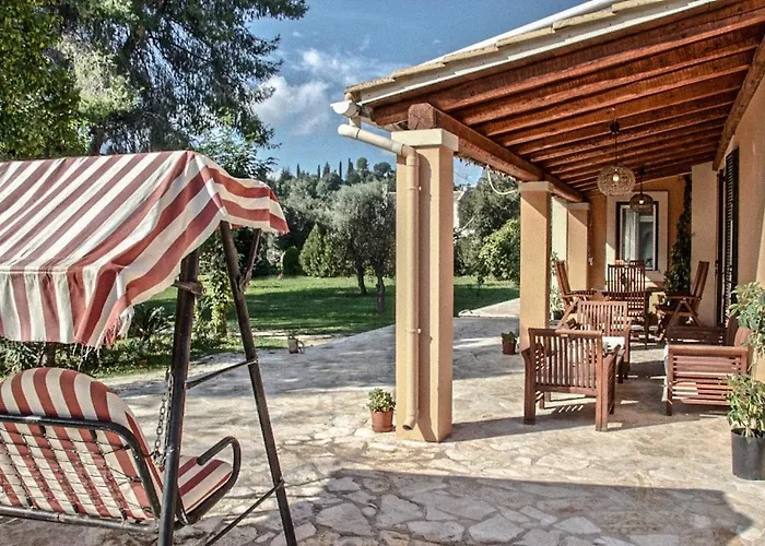 Ktima Loumoumba, Private 고우비아