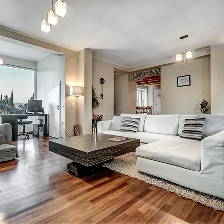 Ktima Loumoumba, Private Гоувия